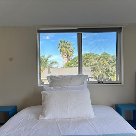 אוקלנד Bright Room With A Deck In Milford מראה חיצוני תמונה
